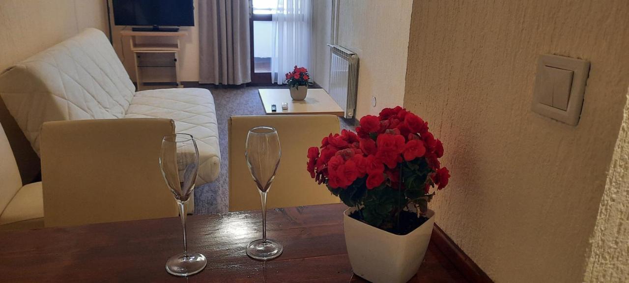 Ambassador Apartments Petrovac 외부 사진