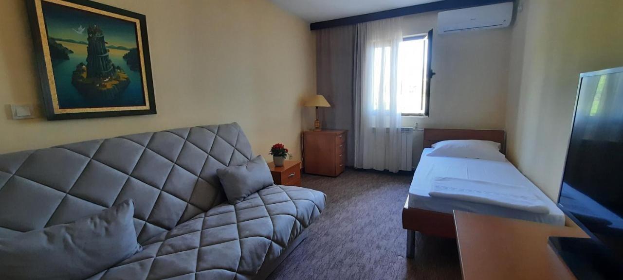 Ambassador Apartments Petrovac 외부 사진