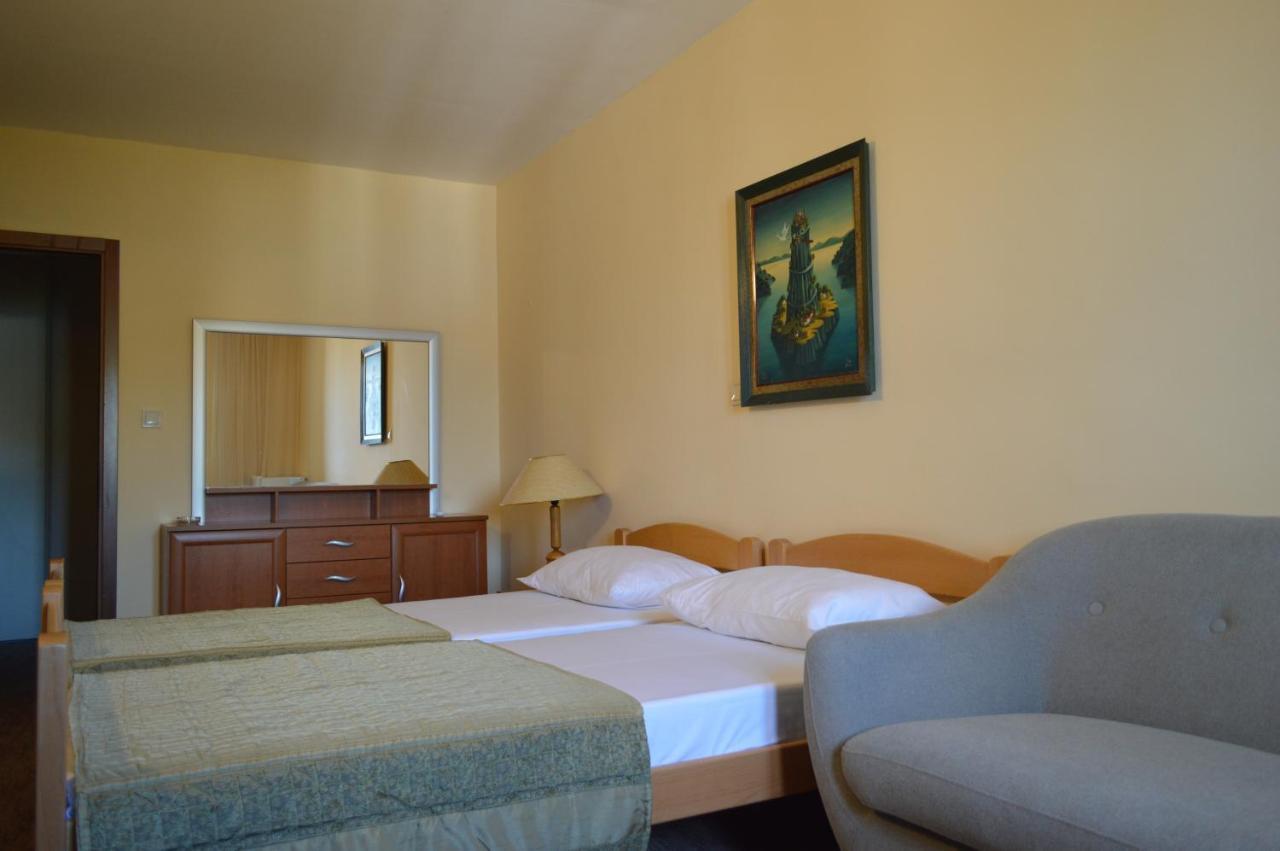 Ambassador Apartments Petrovac 외부 사진